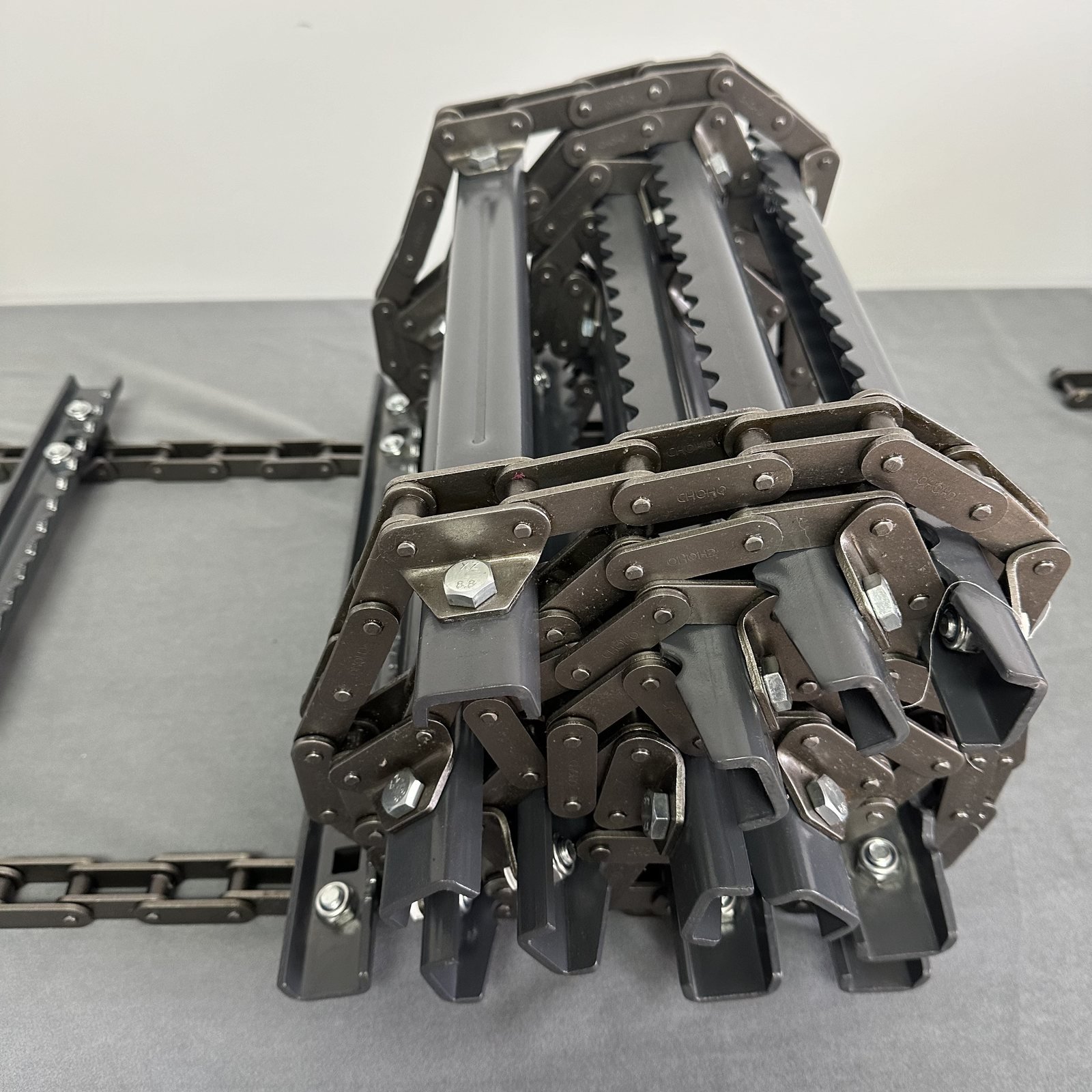 Feeder Chain Assemblies - LEVON Machinery